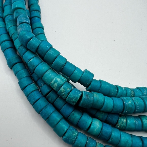 Vintage Monies Horn Clasp Multistrand Hand Dyed Turquoise Wood Bead Necklace - Picture 6 of 11